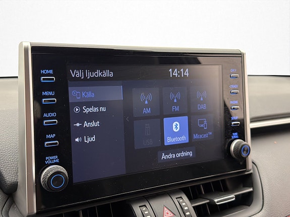 Toyota RAV4 Plug-in Hybrid 27 of 30