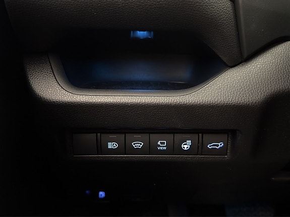 Toyota RAV4 Plug-in Hybrid 17 of 30