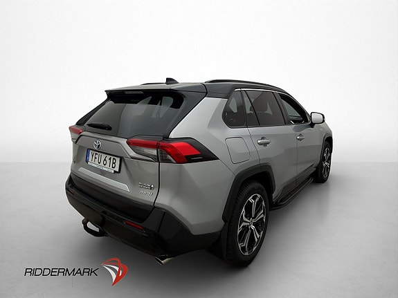Toyota RAV4 Plug-in Hybrid 8 of 30