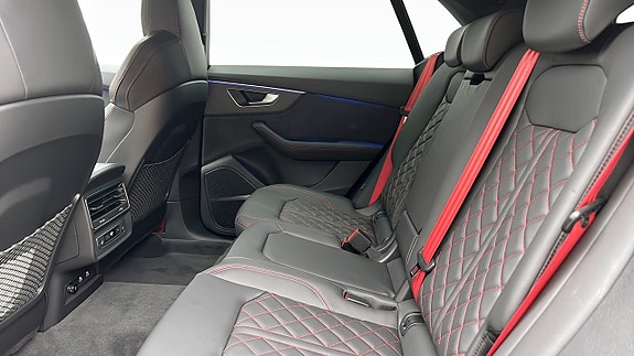 Audi Q8 19 of 19