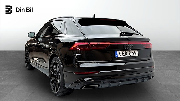 Audi Q8 3 of 19