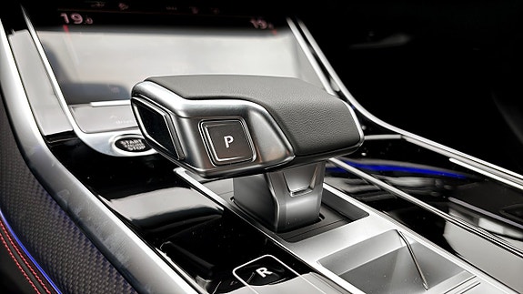 Audi Q8 16 of 19