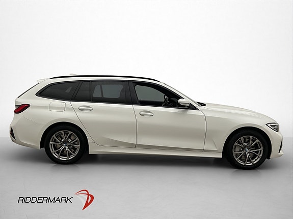 BMW 330e 9 of 30