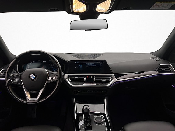 BMW 330e 13 of 30