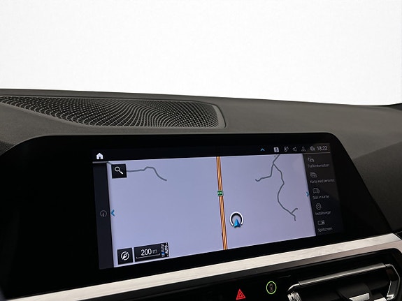 BMW 330e 19 of 30