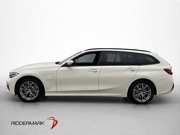 BMW 330e 5 of 30