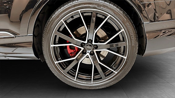 Audi Q7 6 of 17