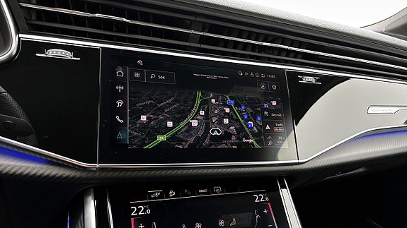Audi Q7 9 of 17
