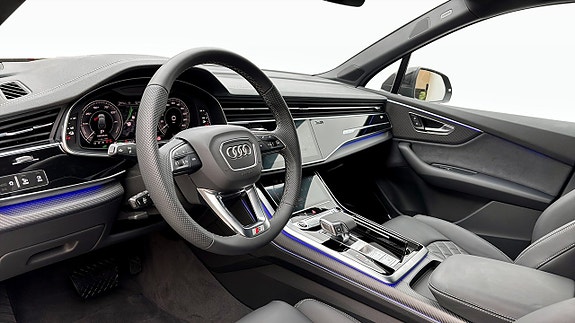 Audi Q7 7 of 17