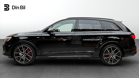 Audi Q7 2 of 17