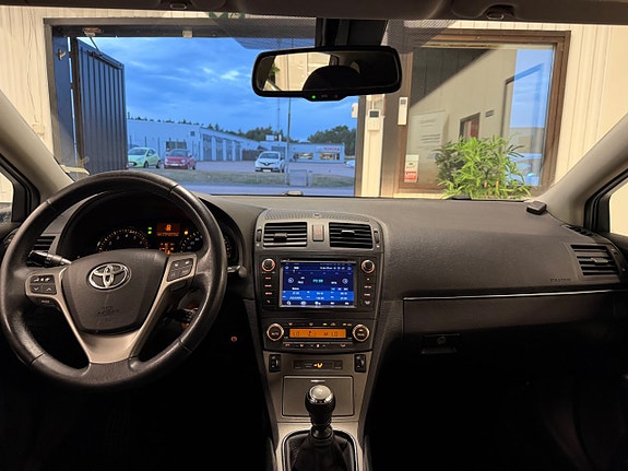 Toyota Avensis 18 of 20