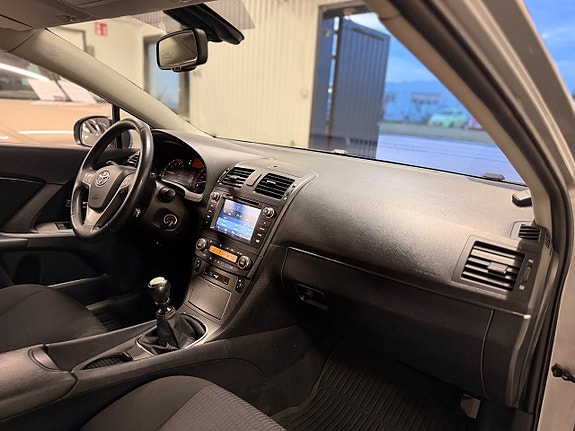 Toyota Avensis 14 of 20