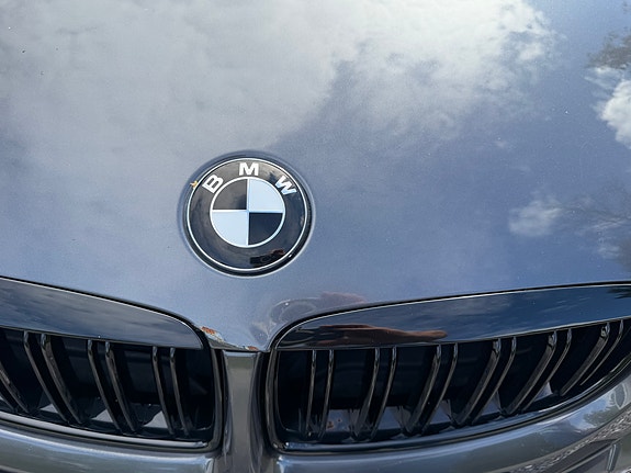 BMW 320i 6 of 9