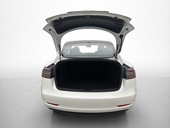 Tesla Model 3 25 of 30