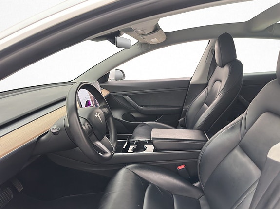 Tesla Model 3 20 of 30