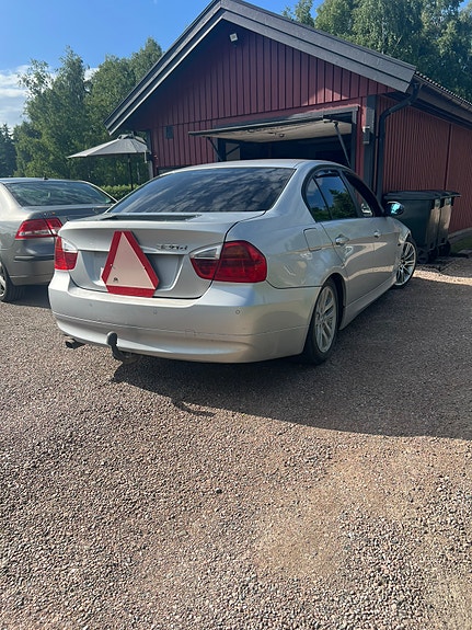BMW 320d 5 of 6