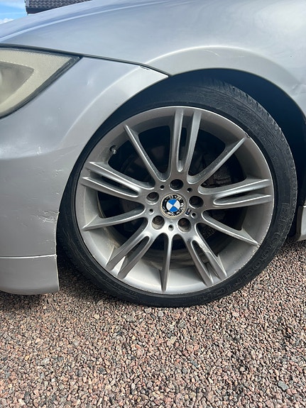 BMW 320d 6 of 6