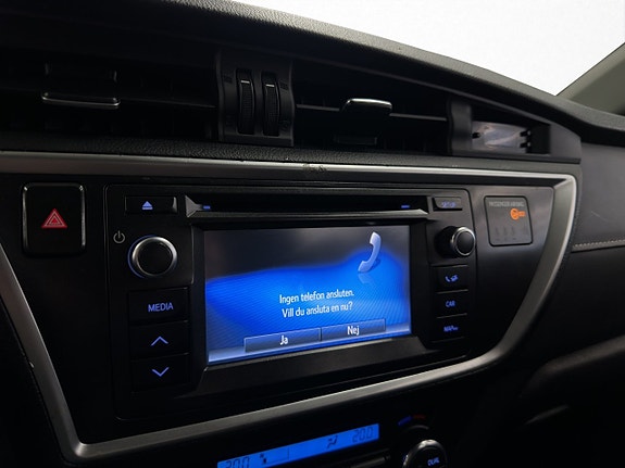 Toyota Auris 21 of 30
