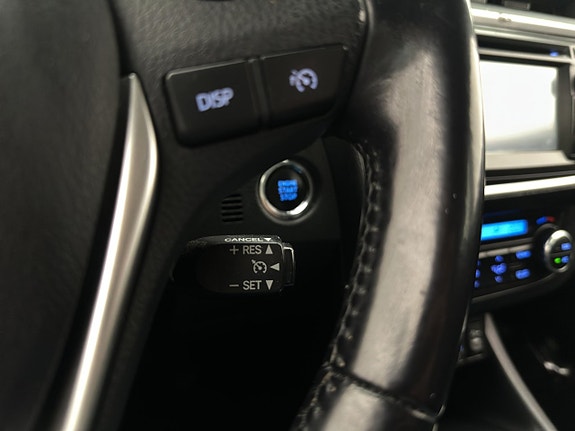 Toyota Auris 16 of 30