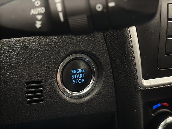 Toyota Auris 17 of 30