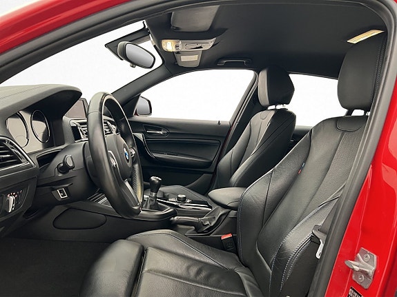 BMW 118i 11 of 30