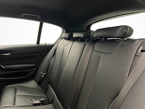 BMW 118i 25 of 30