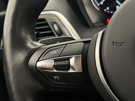 BMW 118i 14 of 30