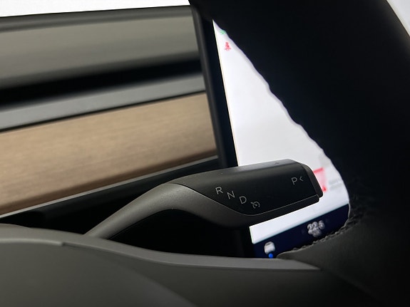 Tesla Model 3 17 of 30