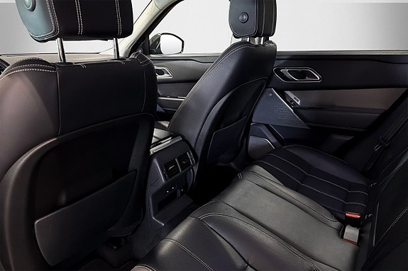 Land Rover Range Rover Velar 12 of 18