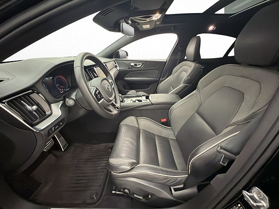 Volvo S60 11 of 30