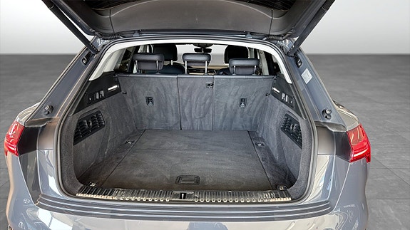 Audi Q8 13 of 21
