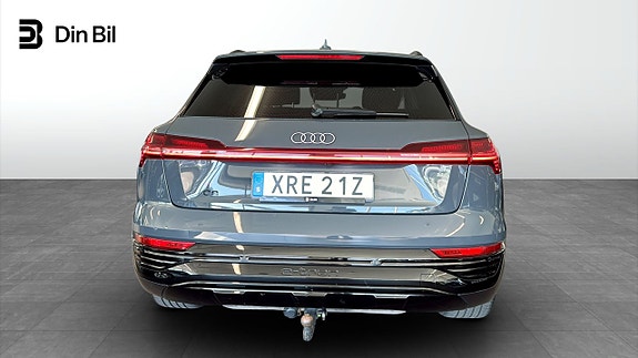 Audi Q8 5 of 21