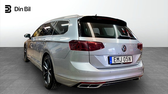 Volkswagen Passat 3 of 13