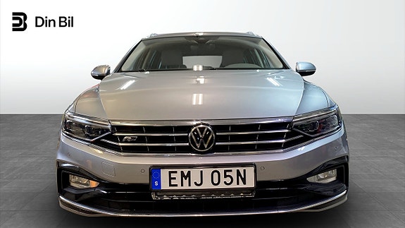 Volkswagen Passat 4 of 13