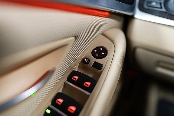 BMW 520d 25 of 28