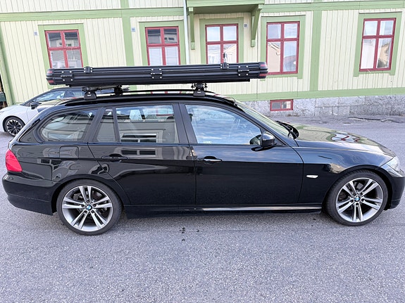 BMW 318d 3 of 10