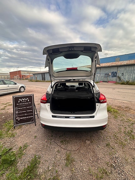 Ford Focus 18 of 18
