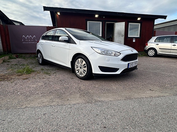 Ford Focus 7 of 18
