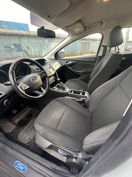 Ford Focus 11 of 18