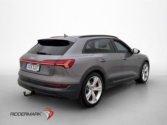 Audi e-tron 8 of 30