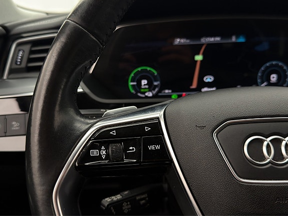 Audi e-tron 18 of 30