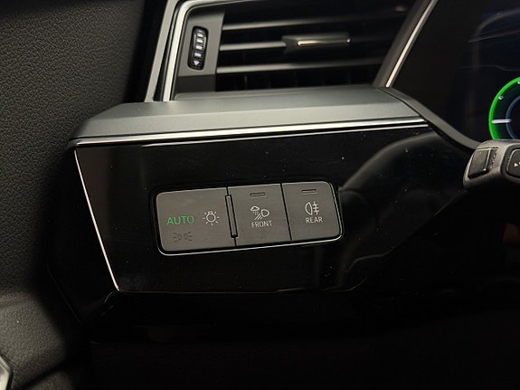 Audi e-tron 16 of 30