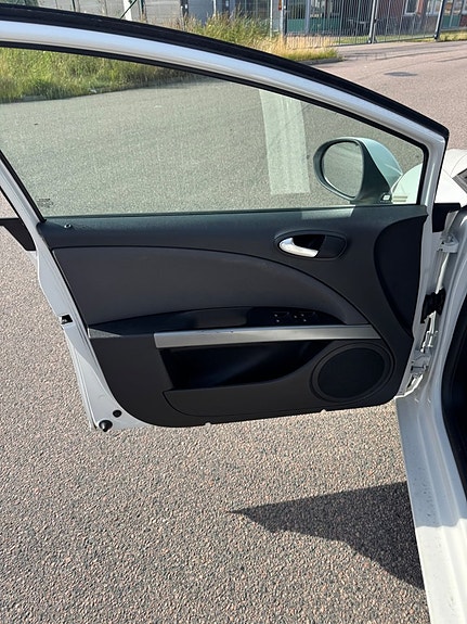 Seat Leon 12 of 23