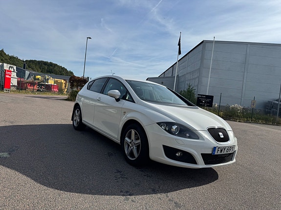 Seat Leon 10 of 23
