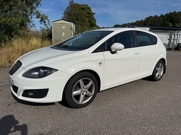 Seat Leon 2 of 23