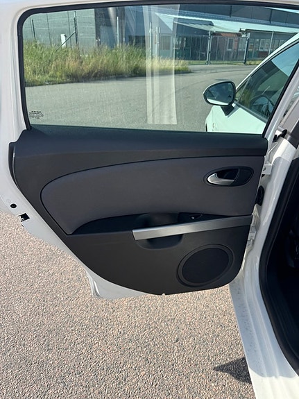 Seat Leon 19 of 23