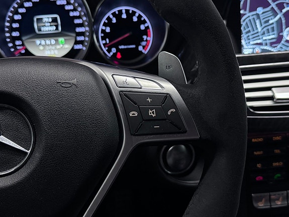 Mercedes-Benz CLS63 24 of 30