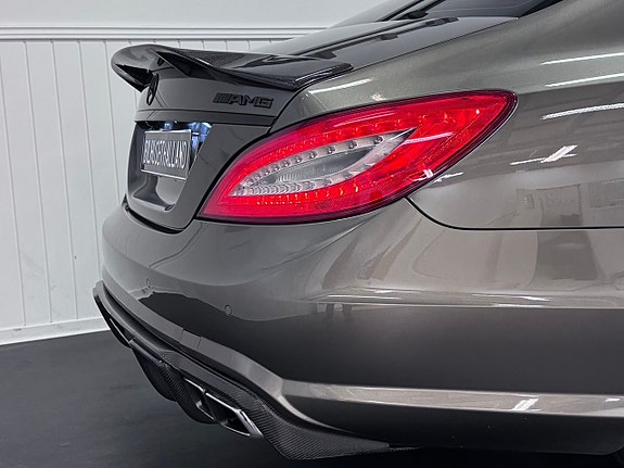 Mercedes-Benz CLS63 13 of 30