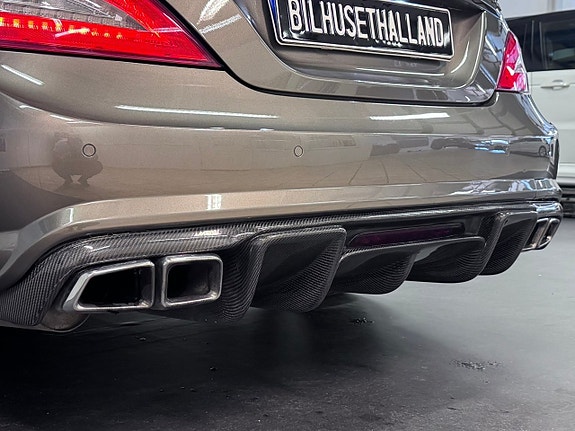 Mercedes-Benz CLS63 11 of 30