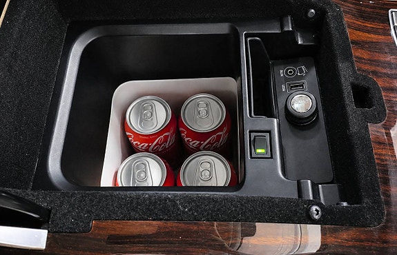 Land Rover Range Rover 28 of 30